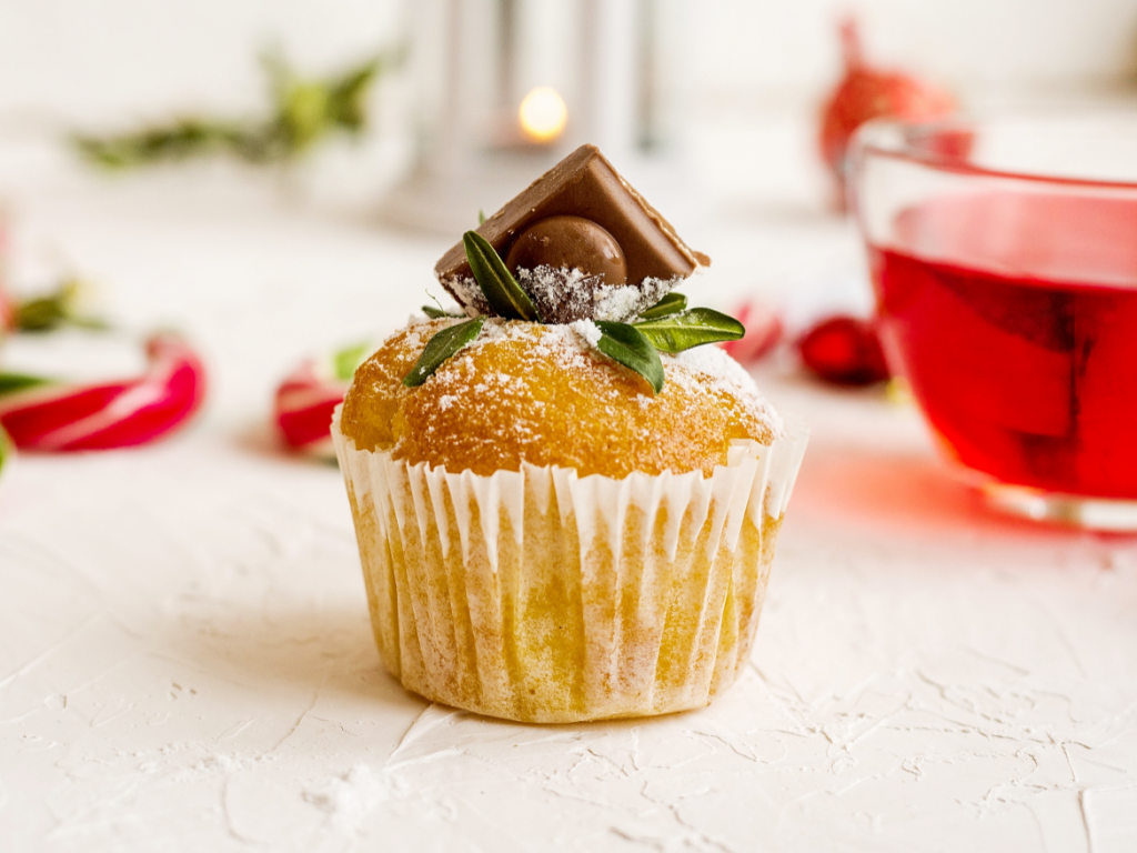 Mushi Pan topped with chocolate and sugar