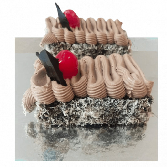 Black Forest Pastry online delivery in Noida, Delhi, NCR, Gurgaon