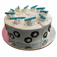 Pastries Cake online delivery in Noida, Delhi, NCR,
                    Gurgaon