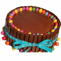 Chocolate Kit Kat Gems Cake online delivery in Noida, Delhi, NCR,
                    Gurgaon