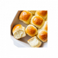 Dinner Roll Pack of 4 online delivery in Noida, Delhi, NCR,
                    Gurgaon