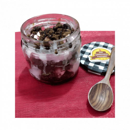 Chocolate Strawberry Ice Cream Cake Jar online delivery in Noida, Delhi, NCR, Gurgaon