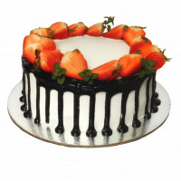 Fresh Strawberry Cake with Chocolate and Whipped Cream online delivery in Noida, Delhi, NCR,
                    Gurgaon