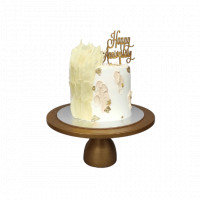 White Tall Cake online delivery in Noida, Delhi, NCR,
                    Gurgaon