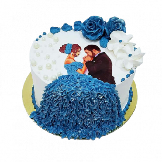 Buy Romantic Couple with Roses Anniversary Cake Online in Delhi NCR :  Fondant Cake Studio