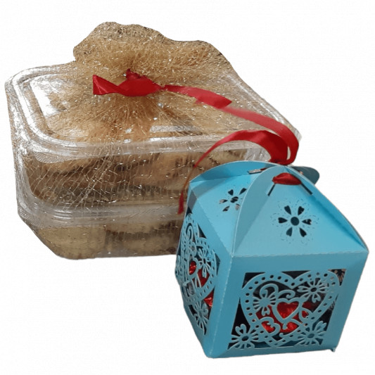 Cookies with Assorted Chocolates Gift Hamper online delivery in Noida, Delhi, NCR, Gurgaon