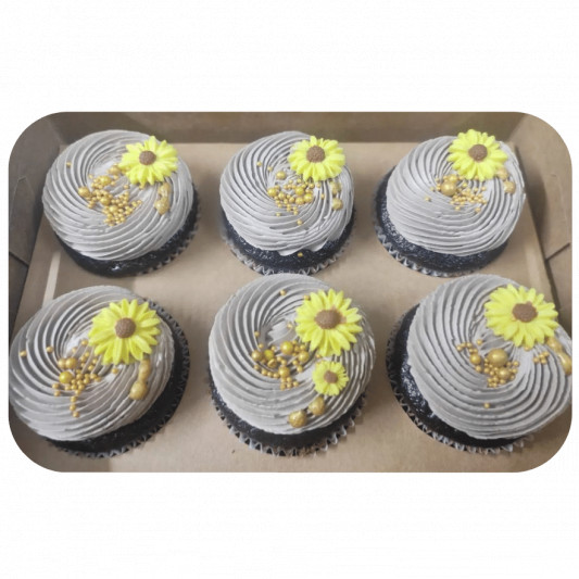 Beautiful Delicious Cupcake  online delivery in Noida, Delhi, NCR, Gurgaon