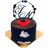 Cake for Couple online delivery in Noida, Delhi, NCR,
                    Gurgaon