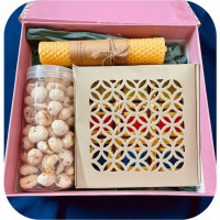 Gift Pack of Foxnut, Chocolates and Candle online delivery in Noida, Delhi, NCR,
                    Gurgaon