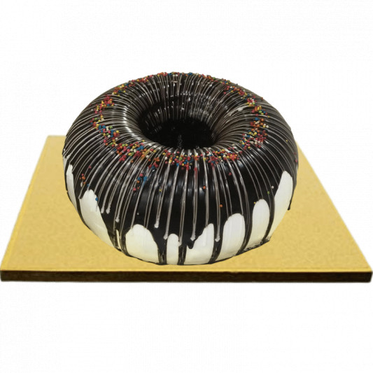 Donutopolis and the three-tier donut birthday cake | San Diego Reader-happymobile.vn