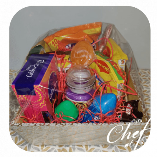 Snacks Hamper with Jar Candle - R21 online delivery in Noida, Delhi, NCR, Gurgaon