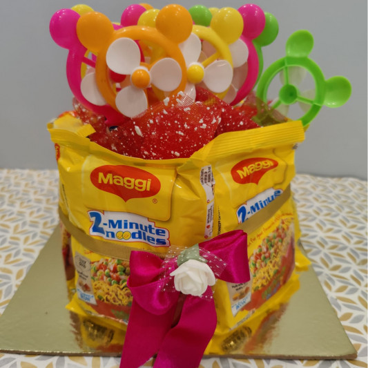 Gift Pack of Maggie with candies for kids - R23 online delivery in Noida, Delhi, NCR, Gurgaon