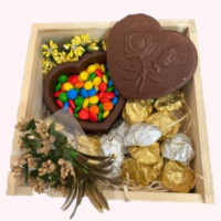 Gift Hampers of Milk and Dark Chocolates Almond online delivery in Noida, Delhi, NCR,
                    Gurgaon