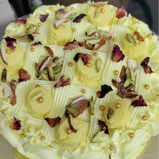 Rasmalai Cake online delivery in Noida, Delhi, NCR, Gurgaon