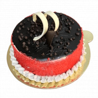 Red Velvet Chocochips cake online delivery in Noida, Delhi, NCR,
                    Gurgaon