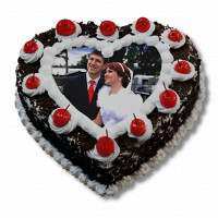 Black Forest Heart Photo Cake online delivery in Noida, Delhi, NCR,
                    Gurgaon