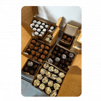 Chocolate Truffles online delivery in Noida, Delhi, NCR,
                    Gurgaon