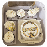 Bento And Cupcake Hamper online delivery in Noida, Delhi, NCR,
                    Gurgaon