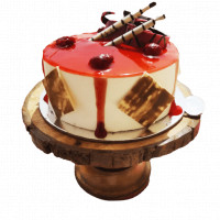  Strawberry Treat Cake online delivery in Noida, Delhi, NCR,
                    Gurgaon