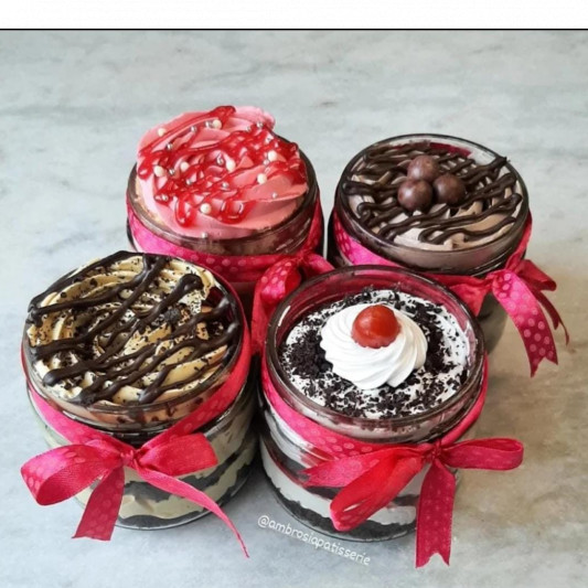 Beautiful Jar Cake online delivery in Noida, Delhi, NCR, Gurgaon