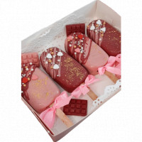 Valentines Day Chocolate online delivery in Noida, Delhi, NCR,
                    Gurgaon