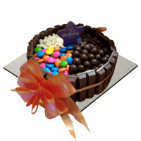 KitKat cake online delivery in Noida, Delhi, NCR,
                    Gurgaon