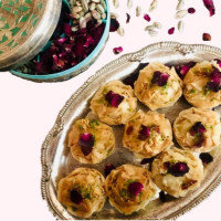 Baklava Cheesecake online delivery in Noida, Delhi, NCR,
                    Gurgaon