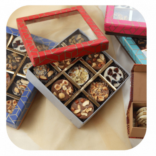 Gift Box of 27 Pcs Chocolate Coins online delivery in Noida, Delhi, NCR, Gurgaon