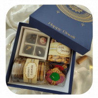 Gift Pack Of Diwali Containing 2 Jars online delivery in Noida, Delhi, NCR,
                    Gurgaon