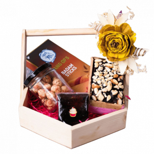 Gift Hampers - 7 online delivery in Noida, Delhi, NCR, Gurgaon