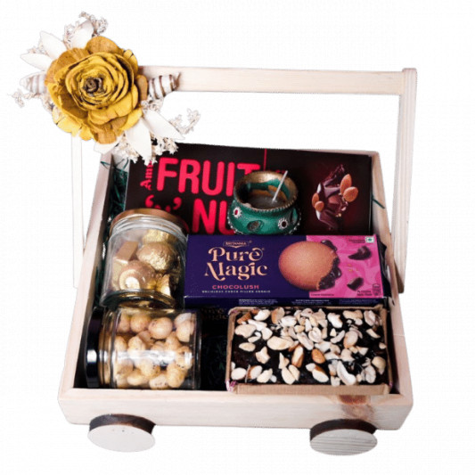 Gift Hampers - 3 online delivery in Noida, Delhi, NCR, Gurgaon