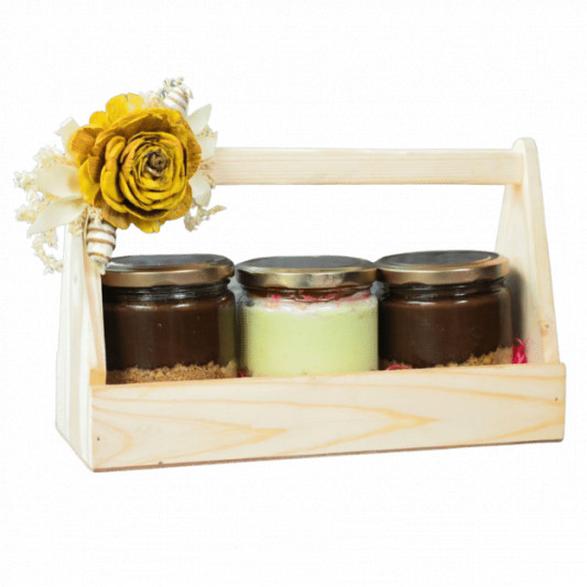 Gift Hampers - 19 online delivery in Noida, Delhi, NCR, Gurgaon