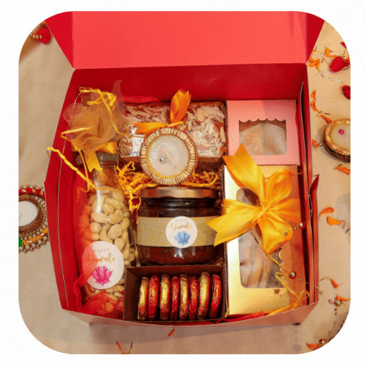 Hamper Code- A B 10 online delivery in Noida, Delhi, NCR, Gurgaon