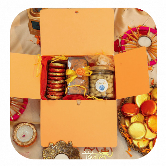 Hamper Code- A B 26 online delivery in Noida, Delhi, NCR, Gurgaon