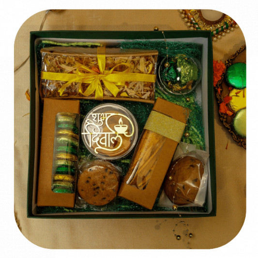 Hamper Code- A B 29 online delivery in Noida, Delhi, NCR, Gurgaon