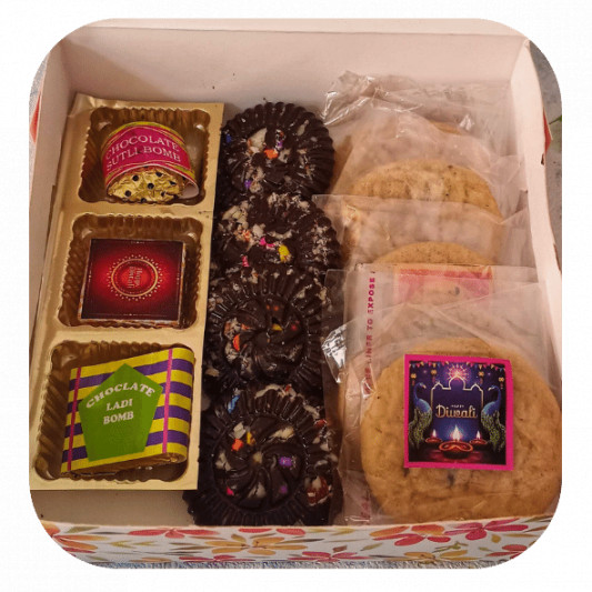 Diwali Special Mini Hamper online delivery in Noida, Delhi, NCR, Gurgaon