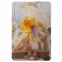 Diwali Special Beautiful Hamper  online delivery in Noida, Delhi, NCR,
                    Gurgaon