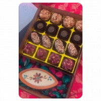 Diwali Gift Hamper box online delivery in Noida, Delhi, NCR,
                    Gurgaon