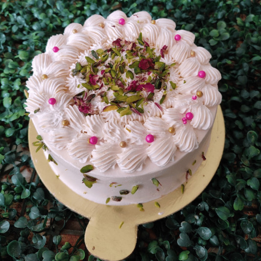 Pistachio Cake online delivery in Noida, Delhi, NCR, Gurgaon