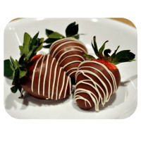 Chocolates Coated Strawberries online delivery in Noida, Delhi, NCR,
                    Gurgaon