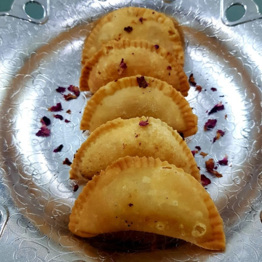 Fried Mawa Gujiya online delivery in Noida, Delhi, NCR, Gurgaon