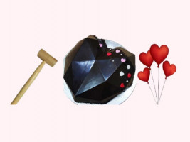 Heart Pinata with Surprise Chocolates online delivery in Noida, Delhi, NCR,
                    Gurgaon