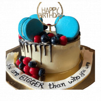 Berries Fruit Cake with Macron online delivery in Noida, Delhi, NCR,
                    Gurgaon