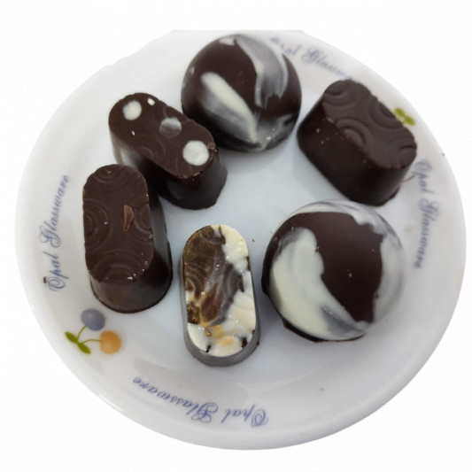 Assorted Chocolates Gift Pack online delivery in Noida, Delhi, NCR, Gurgaon