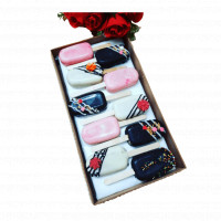  Cakesicles  for Love online delivery in Noida, Delhi, NCR,
                    Gurgaon