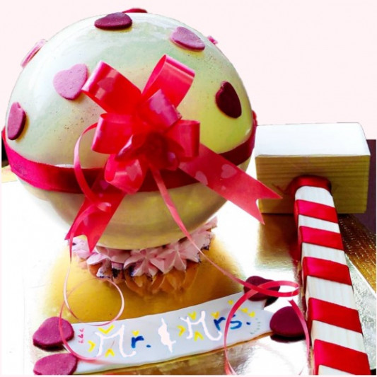 Dome Pinata Cake online delivery in Noida, Delhi, NCR, Gurgaon