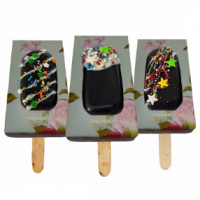 Designer Cakesicles online delivery in Noida, Delhi, NCR,
                    Gurgaon